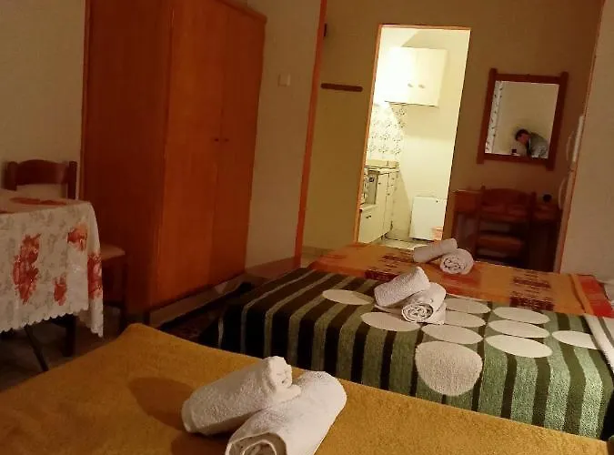 Ξενοδοχείο με διαμερίσματα Orion Λουτρά Αιδηψού