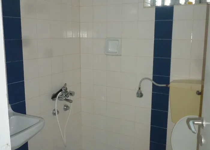 Ξενοδοχείο με διαμερίσματα Orion Λουτρά Αιδηψού